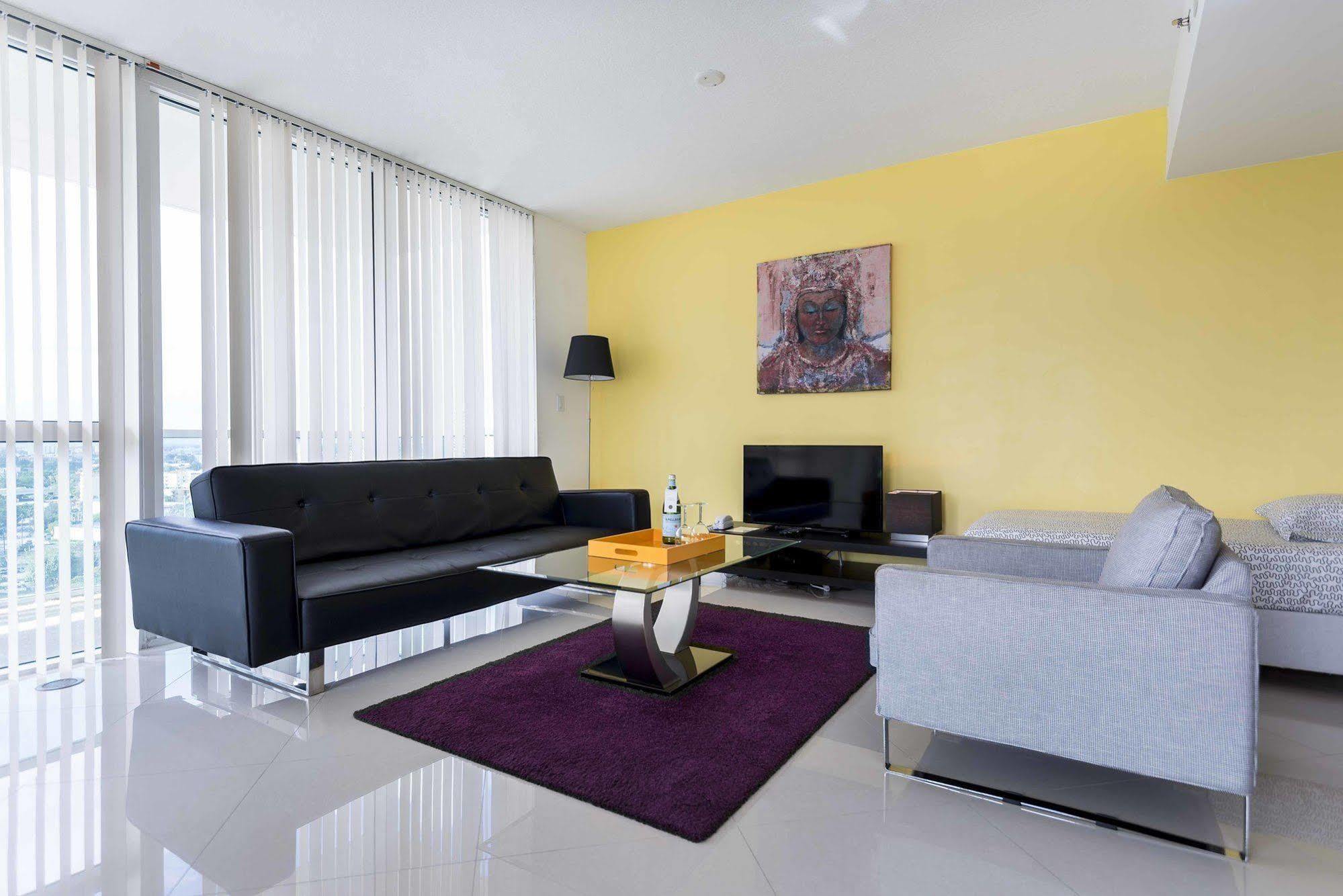 Dharma Home Suites Miami At Brickell ภายนอก รูปภาพ