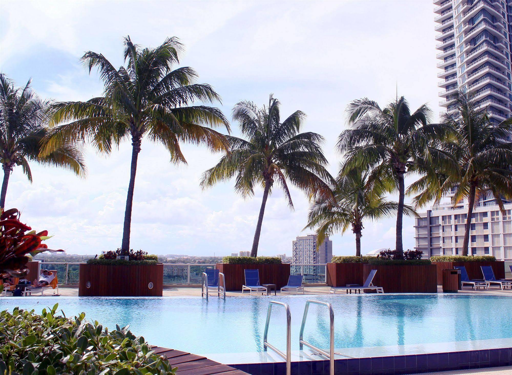 Dharma Home Suites Miami At Brickell ภายนอก รูปภาพ
