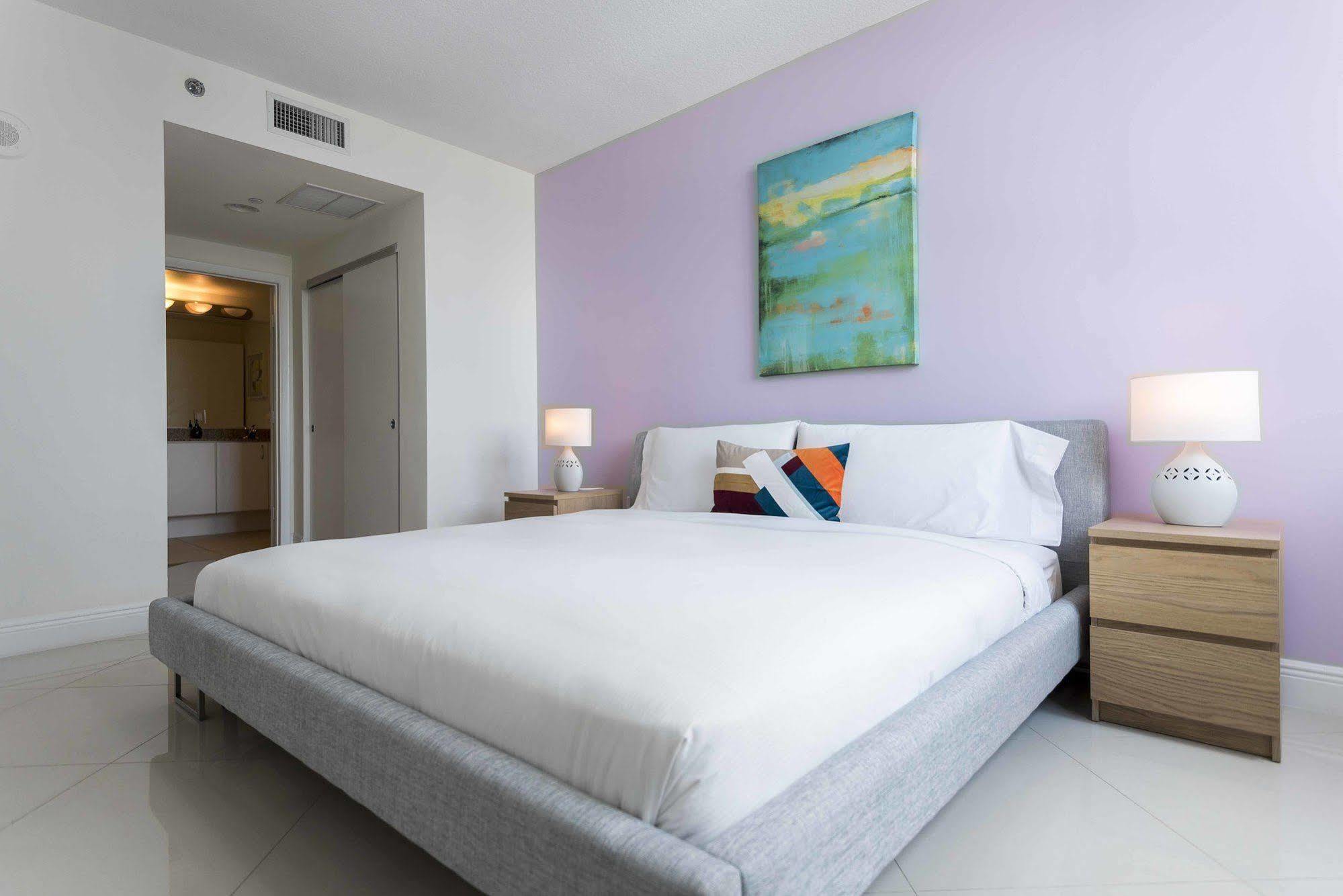 Dharma Home Suites Miami At Brickell ภายนอก รูปภาพ